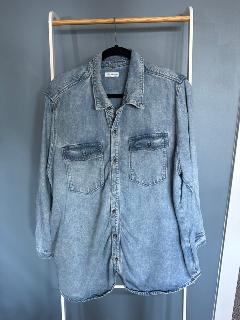 Good American Weightless Easy Denim Shirt Size 5